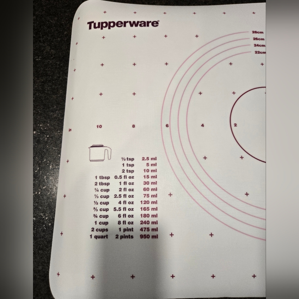 Tupperware Pastry Sheet - Picture 2 of 4